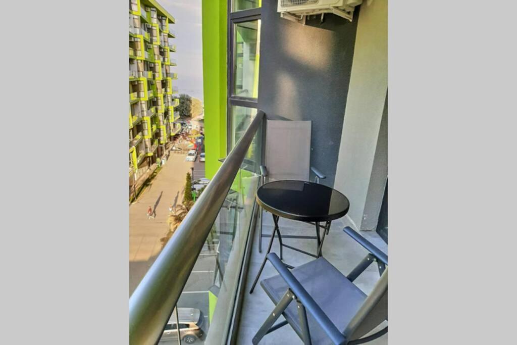 Eka Studio - Pool & Spa Beach Resort Năvodari Kültér fotó