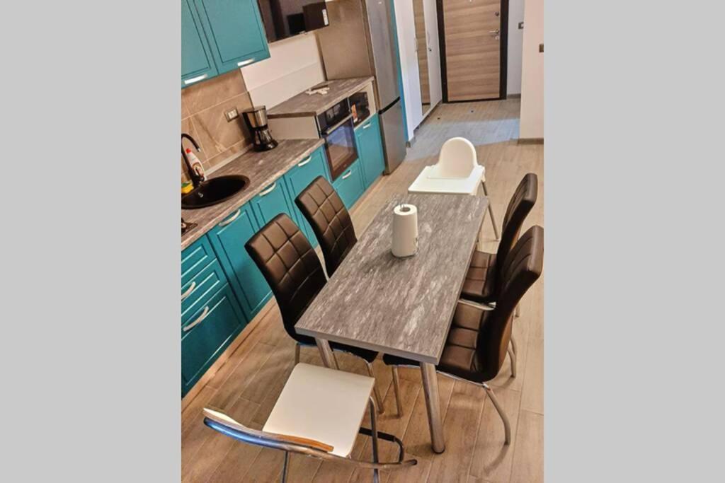 Eka Studio - Pool & Spa Beach Resort Năvodari Kültér fotó