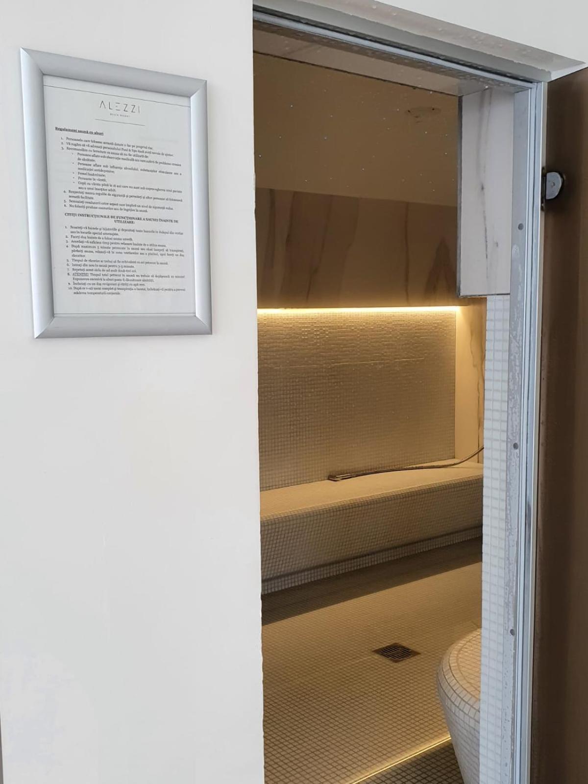 Eka Studio - Pool & Spa Beach Resort Năvodari Kültér fotó
