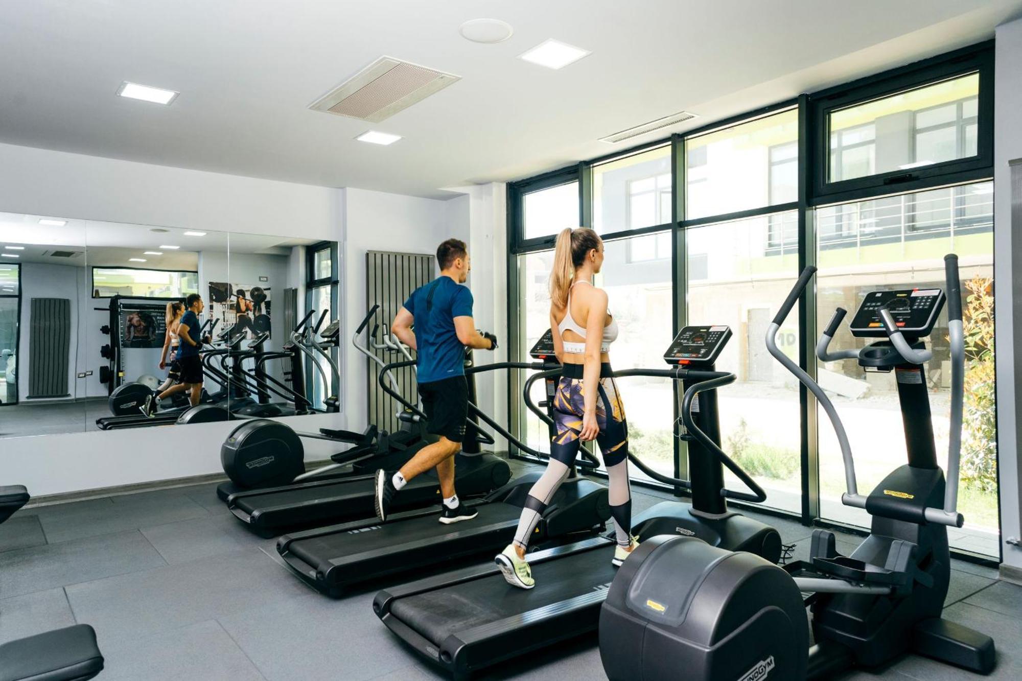 Eka Studio - Pool & Spa Beach Resort Năvodari Kültér fotó