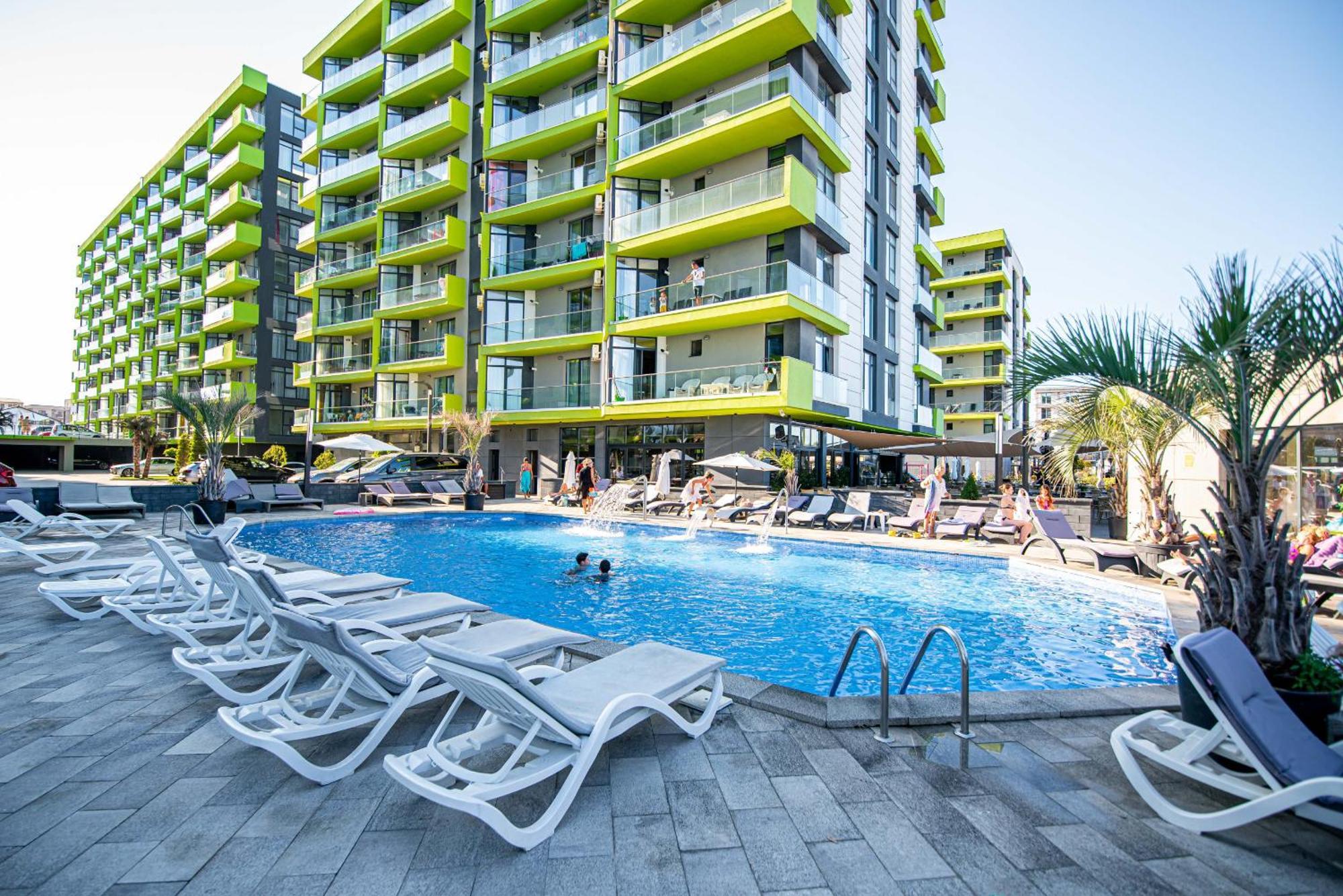 Eka Studio - Pool & Spa Beach Resort Năvodari Kültér fotó