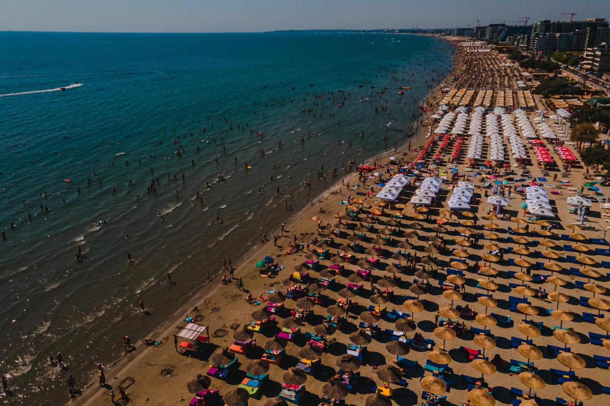 Eka Studio - Pool & Spa Beach Resort Năvodari Kültér fotó